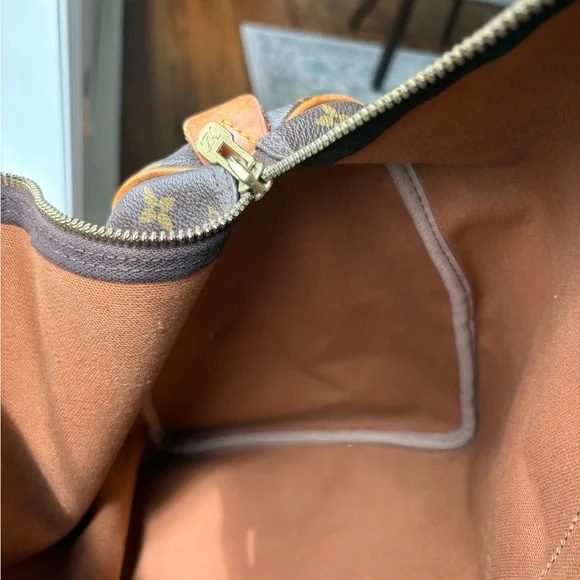 Louis Vuitton Keepall 45 - Picture 13 of 16